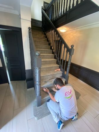 Artisan d'EGP - revêtement d'escalier